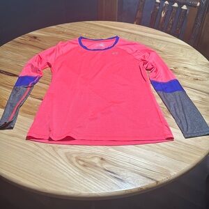 Women’s athletic top